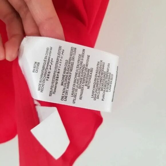 BCBGMAXAZRIA Tiiu Red Berry Silk Top with Open Bac - Picture 5 of 5